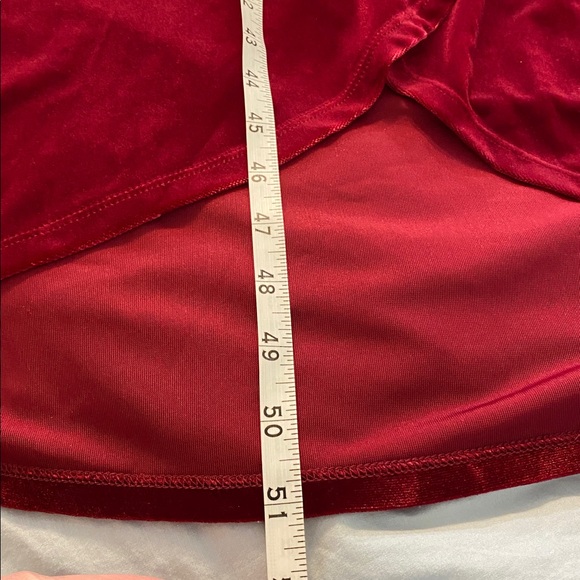 Chelsea 28 Burgundy Velvet Flutter Sleeve Faux Wrap Maxi Dress Size Medium - Picture 7 of 7